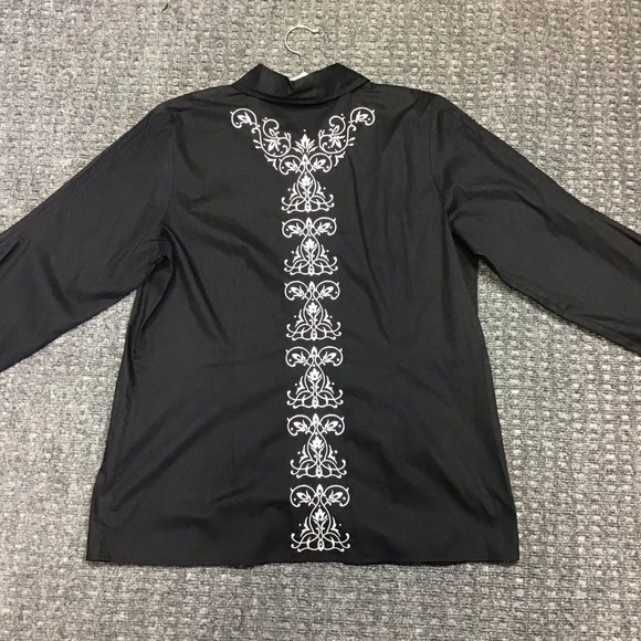 Embroidered Button Front Shirt-NWOT - Picture 6 of 7
